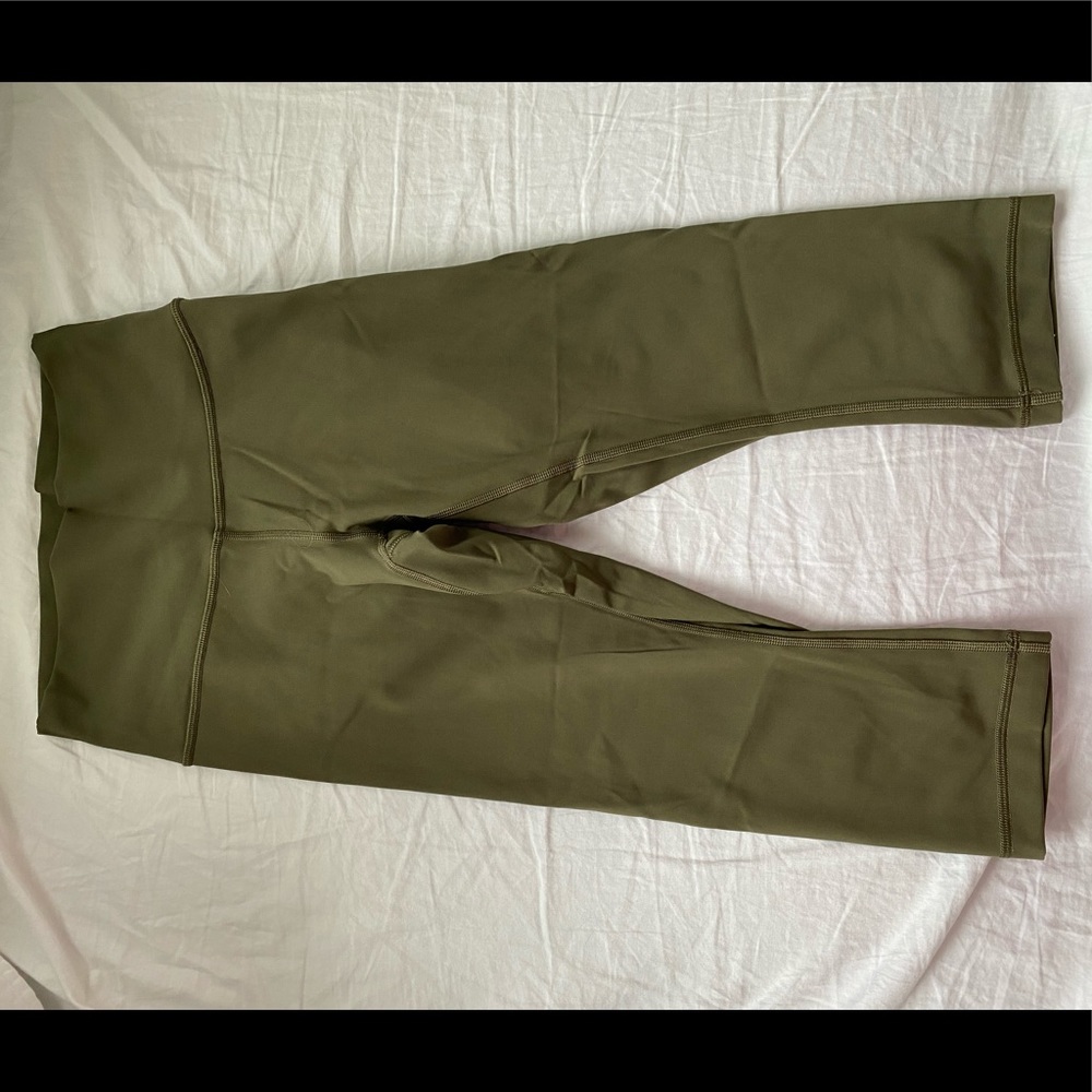 LULULEMON cropped leggings